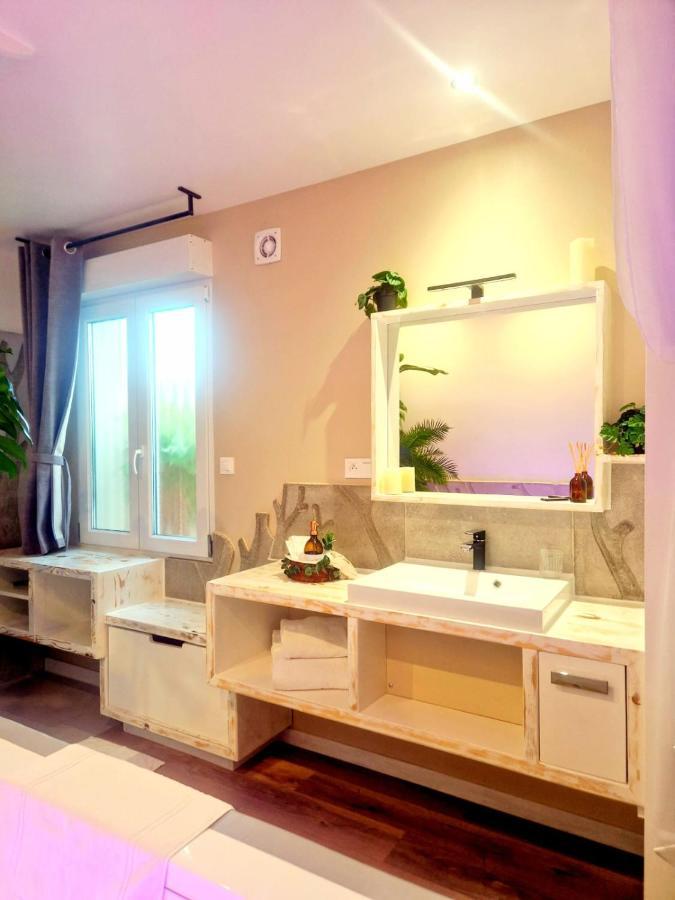 Spa Vanadis LE BALNEO Pacy-sur-Eure Bagian luar foto